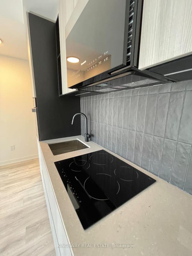 ph03 - 2 Augusta Ave, Condo with 1 bedrooms, 1 bathrooms and 0 parking in Toronto ON | Image 4