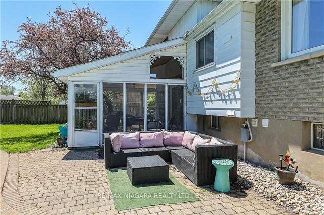 18 Madison St, House detached with 3 bedrooms, 2 bathrooms and 5 parking in Fort Erie ON | Image 14