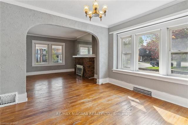 161 Lake St, House detached with 3 bedrooms, 2 bathrooms and 3 parking in St. Catharines ON | Image 37