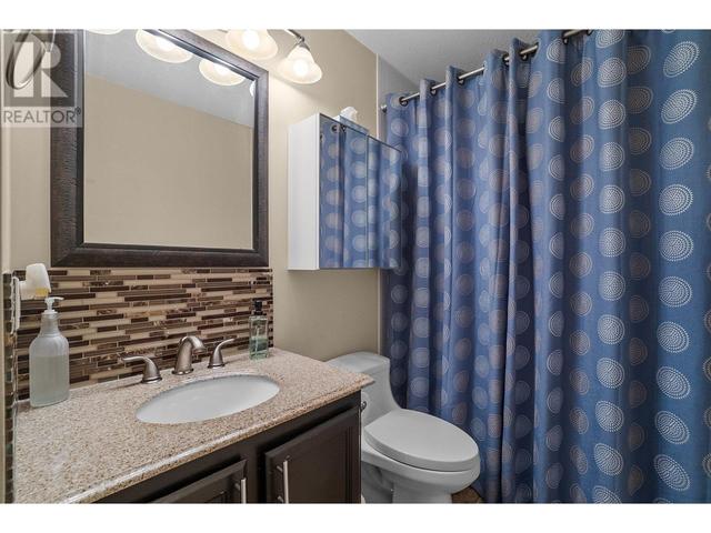 2 - 1530 Kelglen Cres, House attached with 3 bedrooms, 2 bathrooms and null parking in Kelowna BC | Image 27