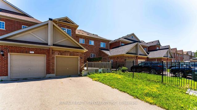 3533 Eglinton Ave W, House attached with 3 bedrooms, 4 bathrooms and 3 parking in Mississauga ON | Image 26