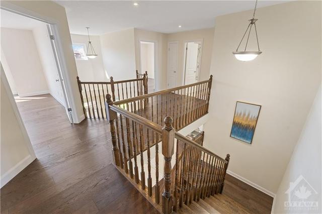 328 Mirabeau Terr, House detached with 5 bedrooms, 4 bathrooms and 6 parking in Ottawa ON | Image 14