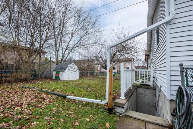 94 Douglas Ave, House detached with 3 bedrooms, 1 bathrooms and 3 parking in Kingston ON | Image 24