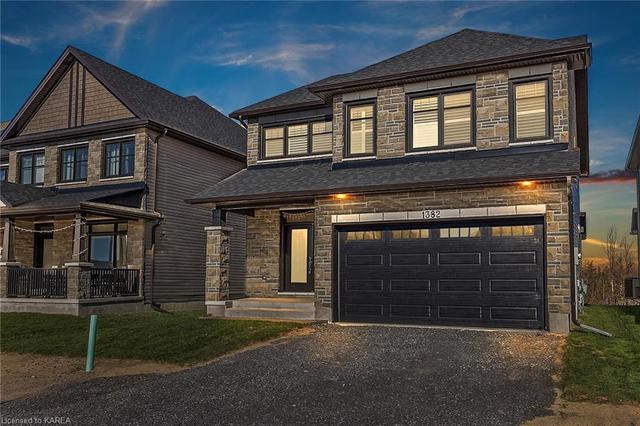 1382 Monarch Drive, House detached with 4 bedrooms, 2 bathrooms and 4 parking in Kingston ON | Image 1