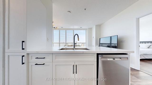 509 - 55 Speers Rd, Condo with 2 bedrooms, 2 bathrooms and 1 parking in Oakville ON | Image 5