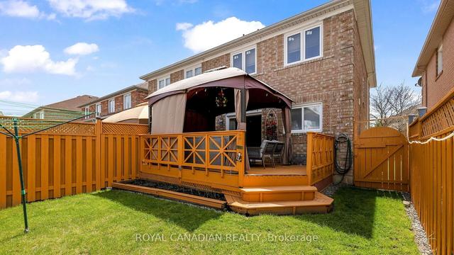9 Field Sparrow Rd, House semidetached with 3 bedrooms, 3 bathrooms and 5 parking in Brampton ON | Image 33