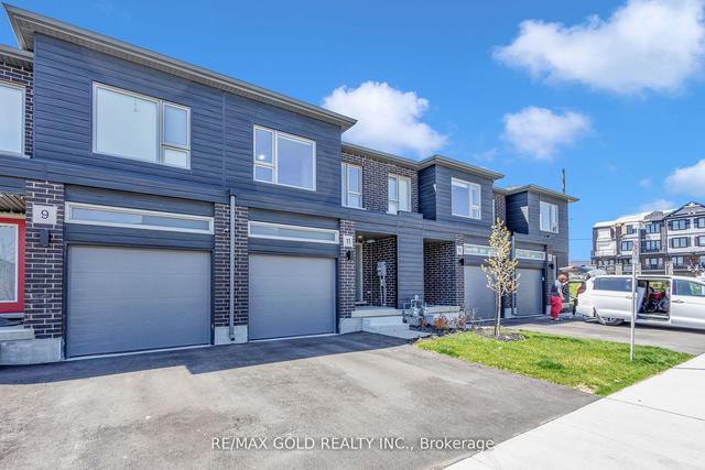 11 Roper Pl, House attached with 3 bedrooms, 3 bathrooms and 2 parking in Kitchener ON | Image 23