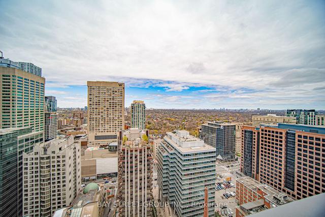 2908 - 42 Charles St E, Condo with 2 bedrooms, 1 bathrooms and 1 parking in Toronto ON | Image 3