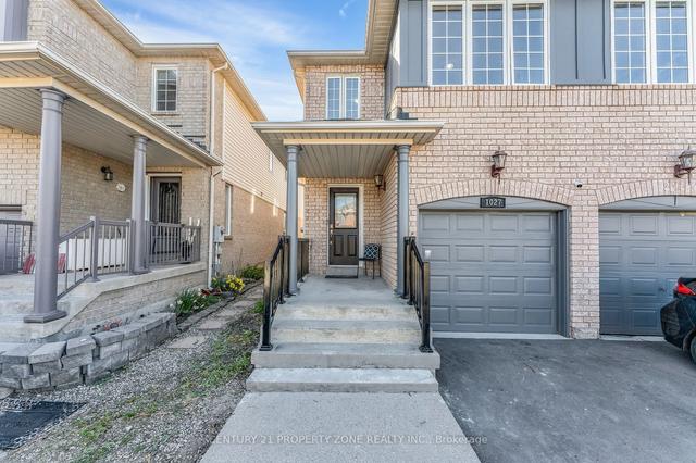 1027 Borden Ln, House semidetached with 4 bedrooms, 4 bathrooms and 4 parking in Milton ON | Image 23