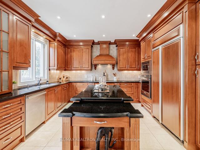 73 Pondview Rd, House detached with 4 bedrooms, 5 bathrooms and 7 parking in Vaughan ON | Image 13