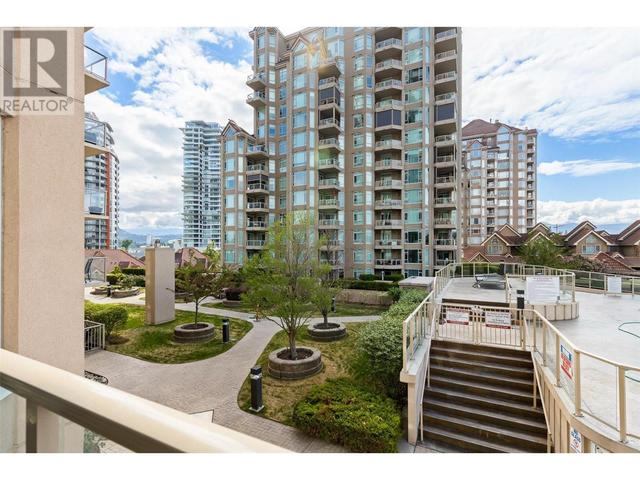 401 - 1128 Sunset Drive, Condo with 3 bedrooms, 2 bathrooms and 1 parking in Kelowna BC | Image 21