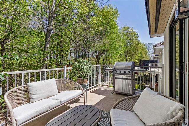 2207 Nature Trail Cres, House detached with 4 bedrooms, 3 bathrooms and 6 parking in Ottawa ON | Image 16