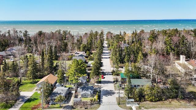 72 57th St N, House detached with 2 bedrooms, 1 bathrooms and 1 parking in Wasaga Beach ON | Image 19