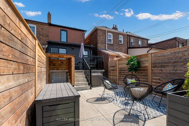 10 Innes Ave, House semidetached with 3 bedrooms, 3 bathrooms and 1 parking in Toronto ON | Image 27