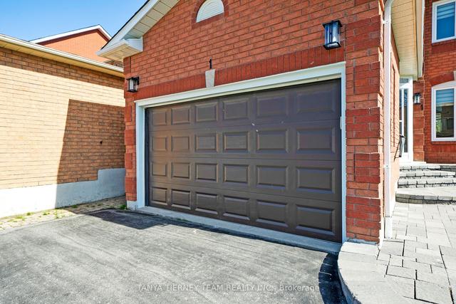 1 Ireland St, House attached with 3 bedrooms, 3 bathrooms and 3 parking in Clarington ON | Image 29