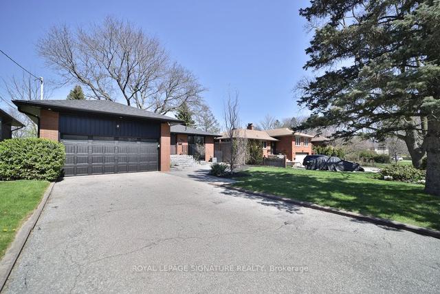 1457 Larchview Tr, House detached with 3 bedrooms, 3 bathrooms and 8 parking in Mississauga ON | Image 1