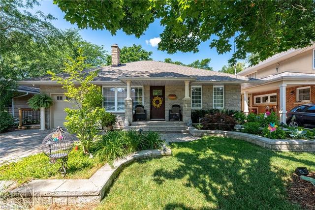 72 Hillcrest Ave, House detached with 4 bedrooms, 2 bathrooms and 4 parking in St. Catharines ON | Image 21