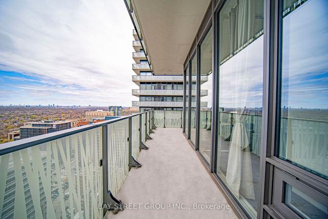 2908 - 42 Charles St E, Condo with 2 bedrooms, 1 bathrooms and 1 parking in Toronto ON | Image 2