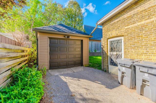 413 Waterloo Ave, House detached with 3 bedrooms, 3 bathrooms and 9 parking in Guelph ON | Image 6