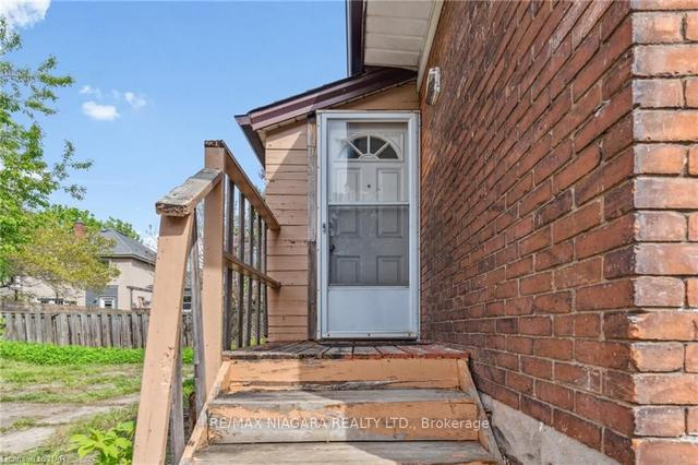161 Lake St, House detached with 3 bedrooms, 2 bathrooms and 3 parking in St. Catharines ON | Image 29