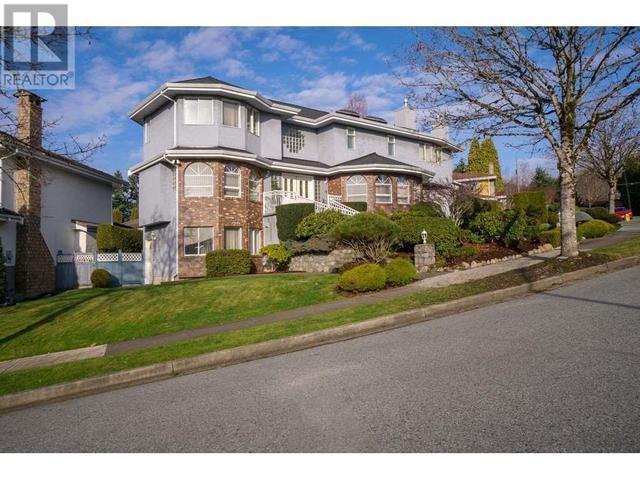 2651 Phillips Avenue, House detached with 6 bedrooms, 5 bathrooms and null parking in Burnaby BC | Image 2