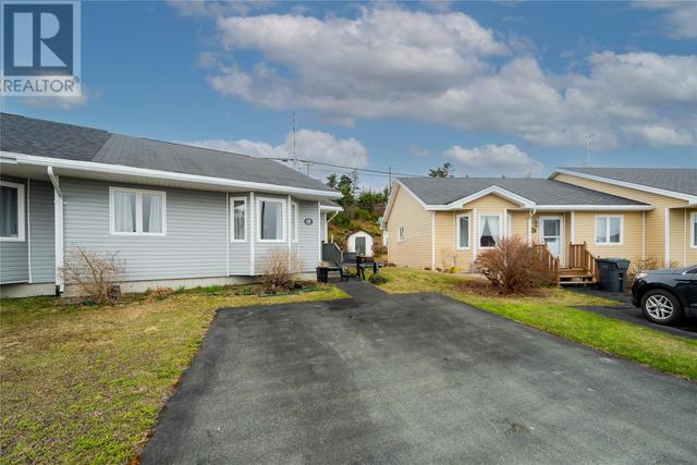 18 Cormorant Pl, House semidetached with 2 bedrooms, 2 bathrooms and null parking in Paradise NL | Image 1