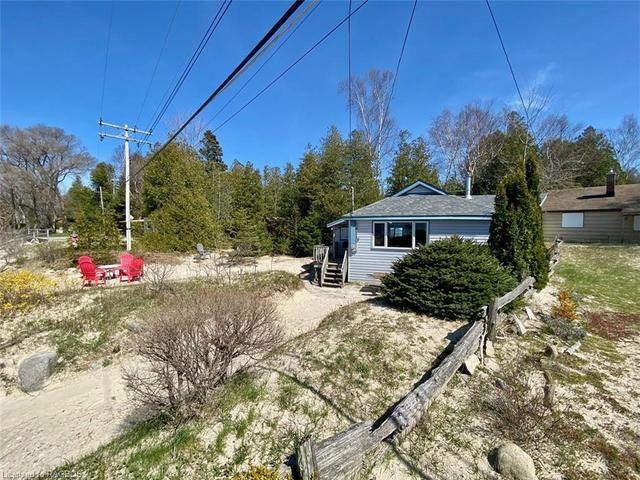16 Shore Road, House detached with 3 bedrooms, 1 bathrooms and 2 parking in Saugeen 29 ON | Image 37