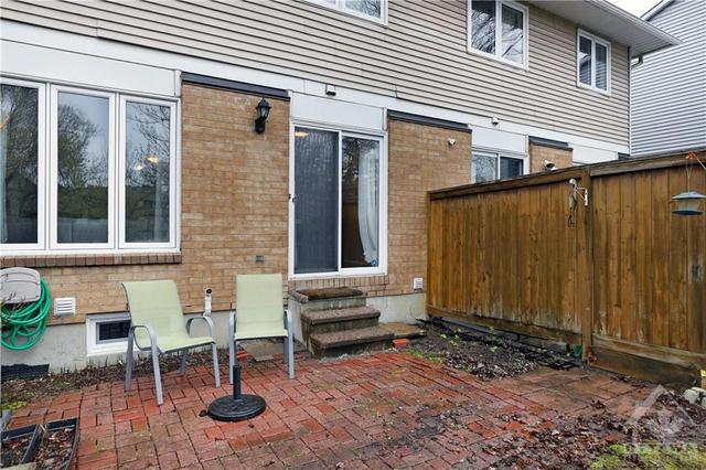 33 Forestlane Private, Townhouse with 3 bedrooms, 2 bathrooms and 2 parking in Ottawa ON | Image 23