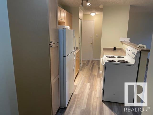 5 - 11008 124 St Nw, Condo with 2 bedrooms, 1 bathrooms and null parking in Edmonton AB | Image 15