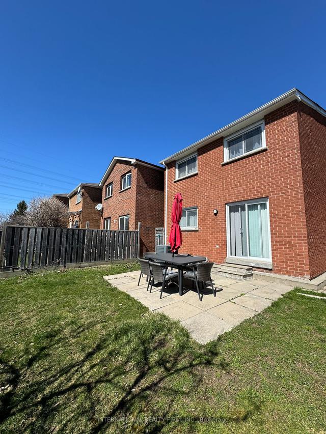 18 New Seabury Dr, House detached with 3 bedrooms, 3 bathrooms and 3 parking in Vaughan ON | Image 15
