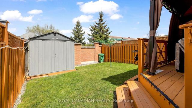 9 Field Sparrow Rd, House semidetached with 3 bedrooms, 3 bathrooms and 5 parking in Brampton ON | Image 32
