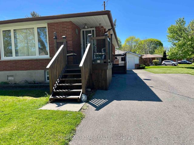 37 Allan Dr, House semidetached with 3 bedrooms, 2 bathrooms and 5 parking in St. Catharines ON | Image 23