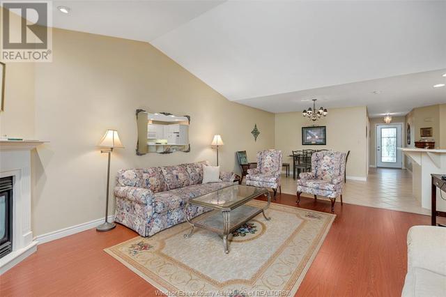 2260 Questa, House attached with 4 bedrooms, 3 bathrooms and null parking in Windsor ON | Image 7