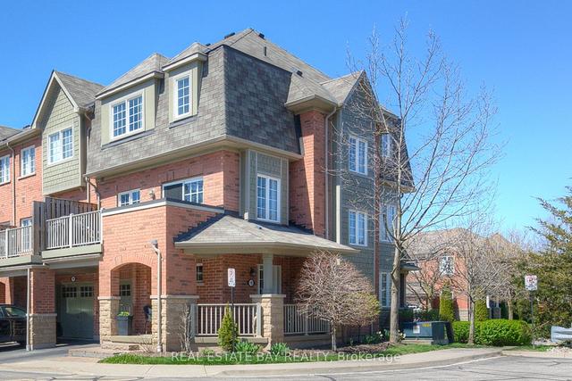 10 - 233 Duskywing Way, Townhouse with 4 bedrooms, 4 bathrooms and 2 parking in Oakville ON | Image 12
