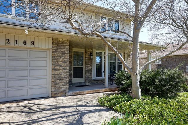 2169 Constance Dr, House detached with 4 bedrooms, 3 bathrooms and 4 parking in Oakville ON | Image 23