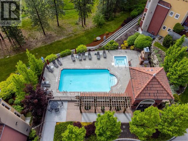 211 - 1795 Country Club Dr, House attached with 2 bedrooms, 2 bathrooms and null parking in Kelowna BC | Image 53