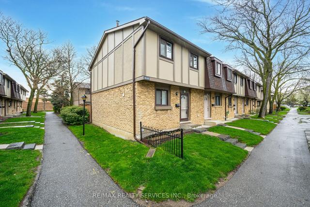 57 - 105 Hansen Rd N, Townhouse with 3 bedrooms, 2 bathrooms and 1 parking in Brampton ON | Image 12