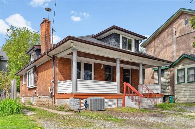 161 Lake St, House detached with 3 bedrooms, 2 bathrooms and 3 parking in St. Catharines ON | Image 32
