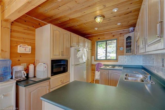 33 Goods Island, House detached with 4 bedrooms, 0 bathrooms and 1 parking in South Frontenac ON | Image 34