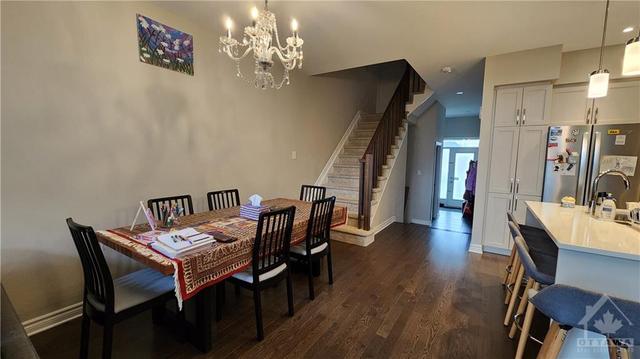 470 Markdale Terr, Townhouse with 3 bedrooms, 3 bathrooms and 2 parking in Ottawa ON | Image 12