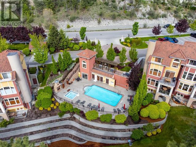211 - 1795 Country Club Dr, House attached with 2 bedrooms, 2 bathrooms and null parking in Kelowna BC | Image 51