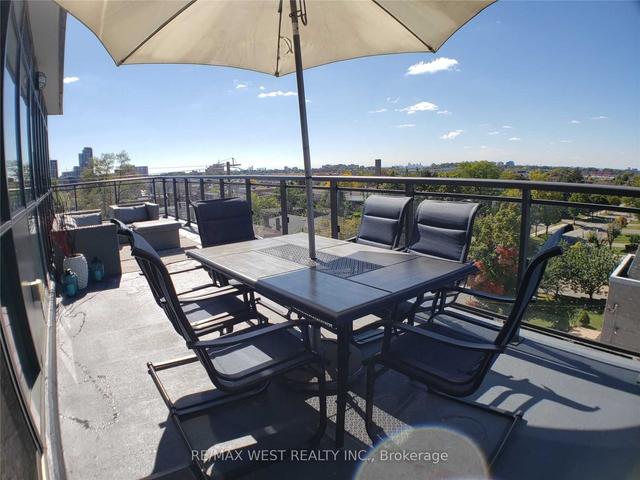409 - 16 Mcadam Ave, Condo with 2 bedrooms, 2 bathrooms and 1 parking in Toronto ON | Image 1