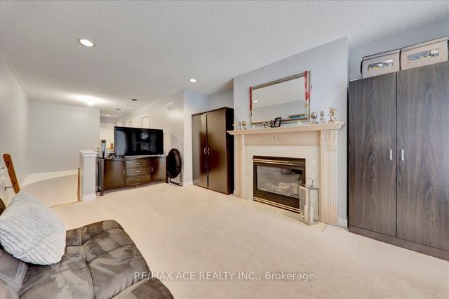 79 Bach Ave, House attached with 3 bedrooms, 4 bathrooms and 2 parking in Whitby ON | Image 9