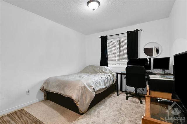 25 Sturbridge Private, Townhouse with 3 bedrooms, 2 bathrooms and 3 parking in Ottawa ON | Image 23
