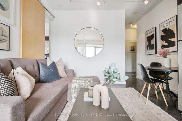 1026 - 1 Shaw St, Condo with 2 bedrooms, 2 bathrooms and 1 parking in Toronto ON | Image 34
