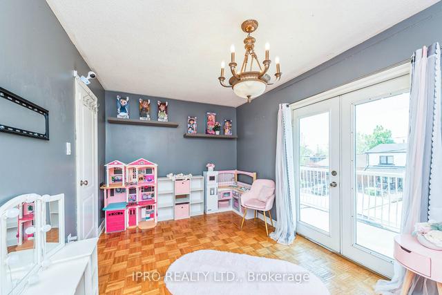 141 Prescott Ave, House semidetached with 3 bedrooms, 2 bathrooms and 1 parking in Toronto ON | Image 15