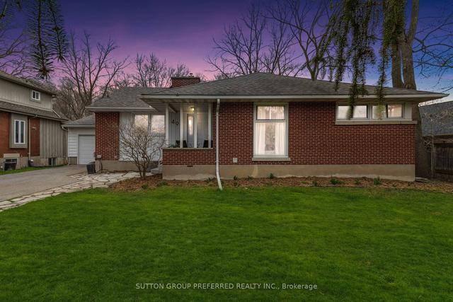 49 Woodward Ave, House detached with 4 bedrooms, 2 bathrooms and 5 parking in London ON | Image 12
