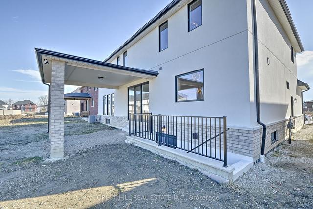 586 Orchards Cres, House detached with 4 bedrooms, 3 bathrooms and 6 parking in Windsor ON | Image 27