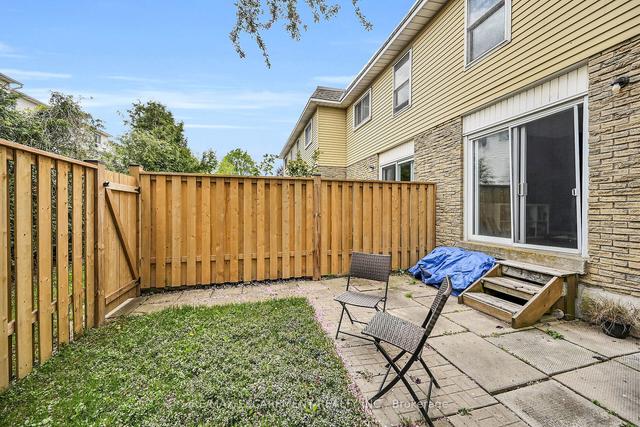 N - 25 Bryna Ave, Townhouse with 3 bedrooms, 2 bathrooms and 1 parking in Hamilton ON | Image 29