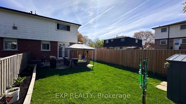 393 Vancouver Cres, House semidetached with 3 bedrooms, 4 bathrooms and 4 parking in Oshawa ON | Image 10